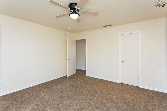 Building Photo - 1217 Sun Valley Dr