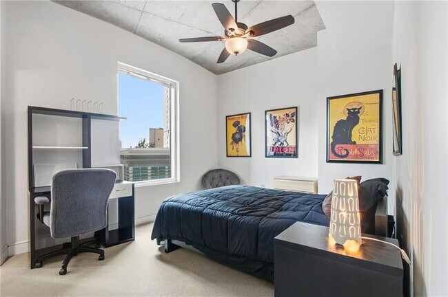 Building Photo - 44 Peachtree Pl NE