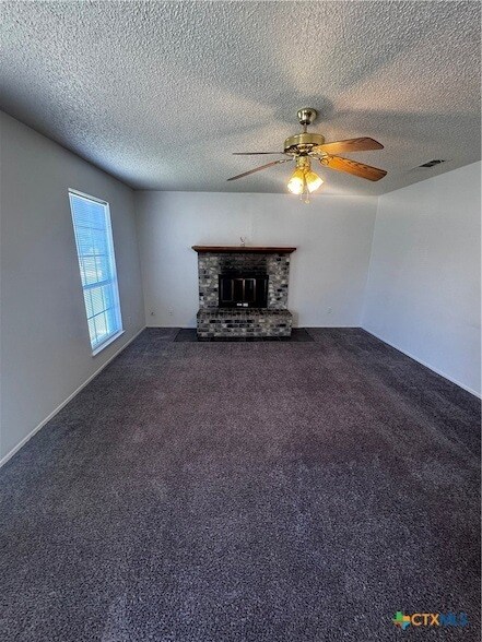 Building Photo - 1613 Bobby Lee Dr