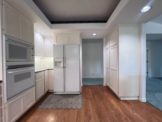 Building Photo - 133 Argall Way