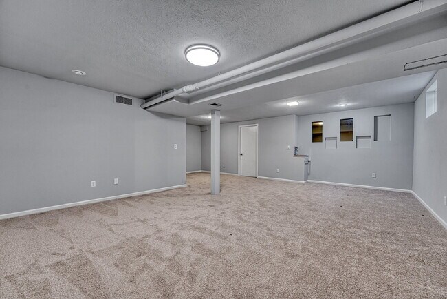 Building Photo - $3,645.95 with $300 Cleaning Voucher, 4 Beds - 3.5 Bath, Single Family Home in Westminster with S...