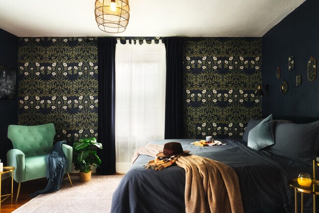 Building Photo - 715 Grandin Rd