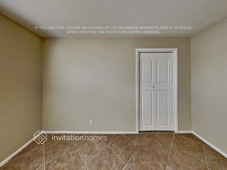 Building Photo - 1344 E Marilyn Ave