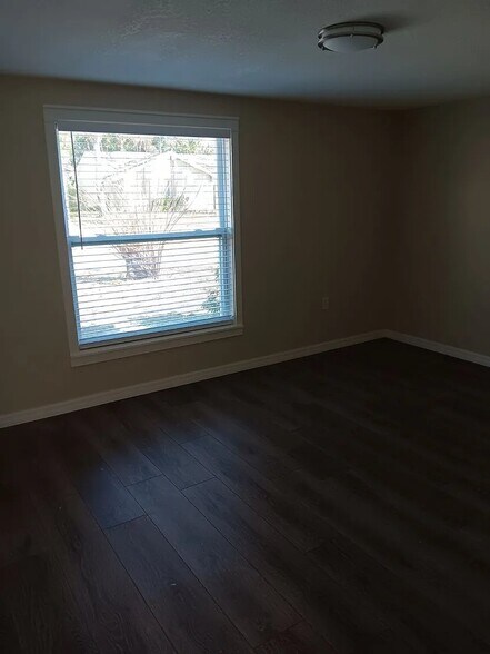 Building Photo - 8304 Mill Creek Ln