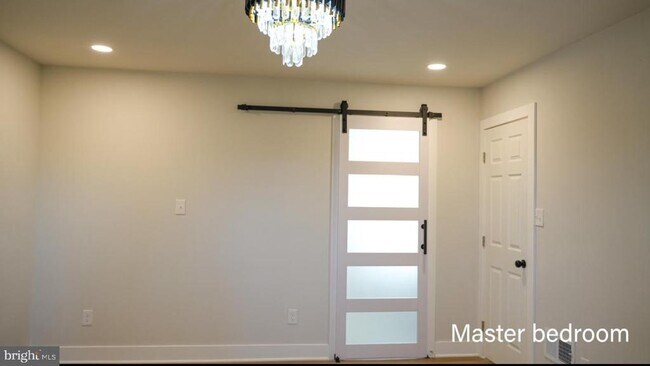 Building Photo - 5114 Montgomery Rd