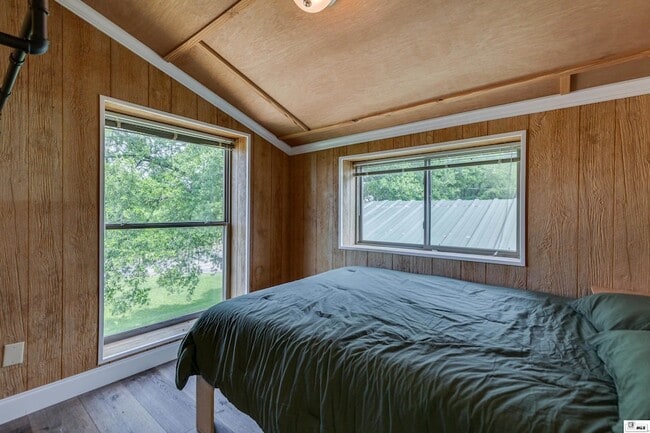 Building Photo - 2116 Bayou Darbonne Dr
