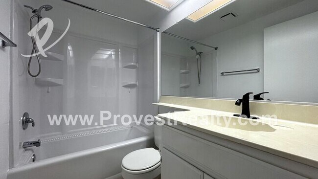 Building Photo - 14075 Gray Ln