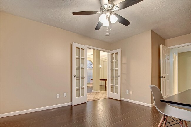 Building Photo - 4611 Summer Lakes