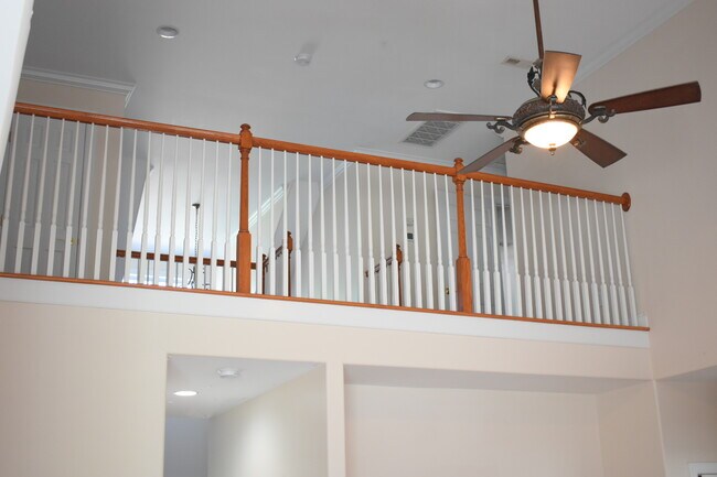 Building Photo - 1305 Wakefield Ct