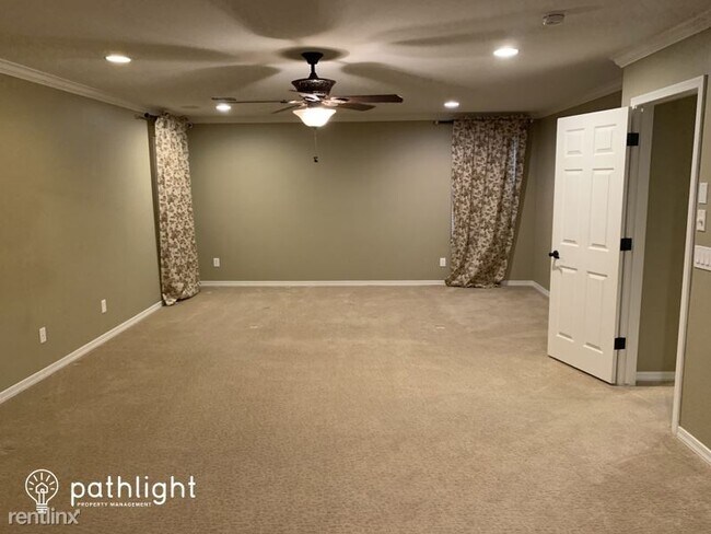 Building Photo - 4 br, 2.5 bath House - 40522 Art Place UNIT