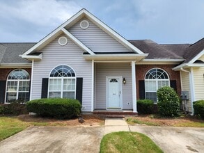 Building Photo - 102 Palmer Ct