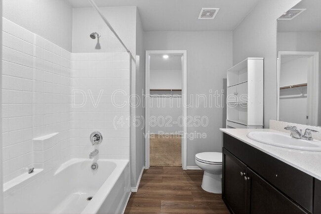 Building Photo - 5504 Berea St