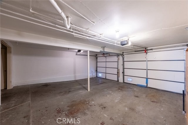 Building Photo - 523 Fairview Ave