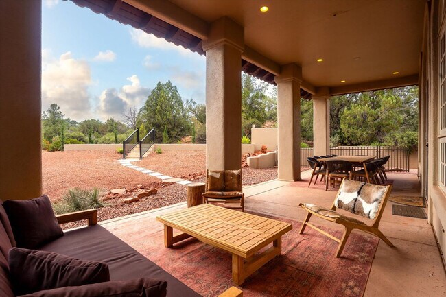 Building Photo - 36 W Dove Wing Dr