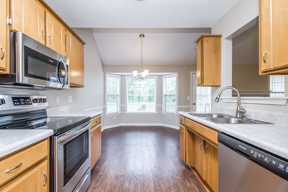 Building Photo - 403 Wildlife Ct