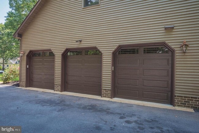 Building Photo - 5482 Royal Mile Blvd