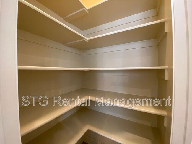 Building Photo - 3439 S Barcelona Dr