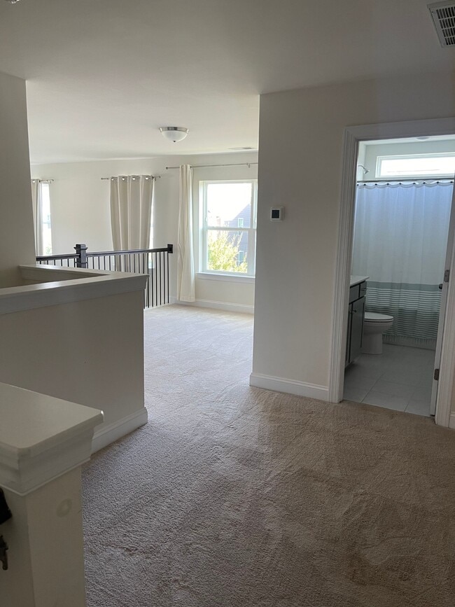 Building Photo - 5543 Harris Cove Dr