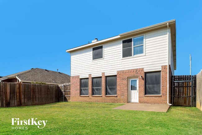 Building Photo - 10316 Lake Brook Dr