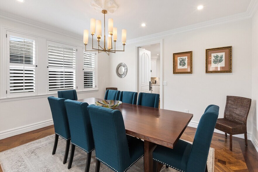 Building Photo - 180 Dorantes Ave