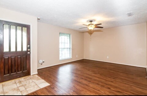 Building Photo - 10127 Sagerock Dr