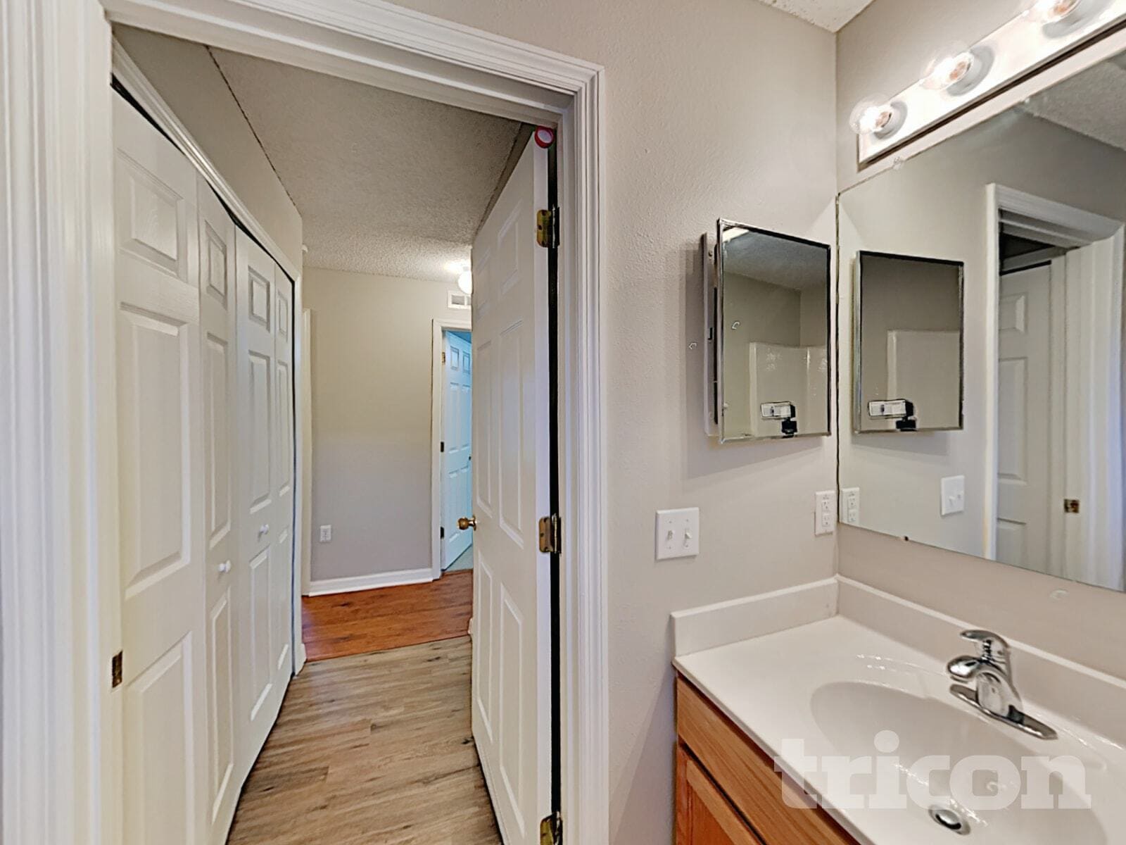 Building Photo - 13389 Dunbar St