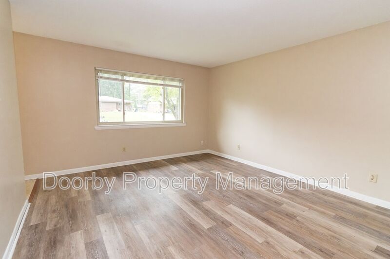 Building Photo - 5057 Cameron Ln