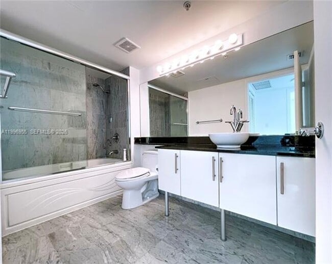 Building Photo - 31 SE 5th St