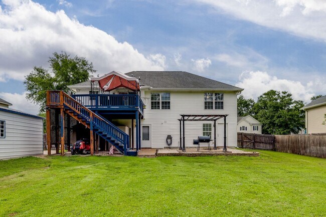 Building Photo - Spacious Home with Shop in Rincon!  No HOA!