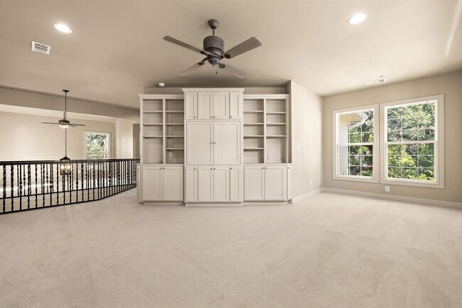 Building Photo - 3508 Red River St