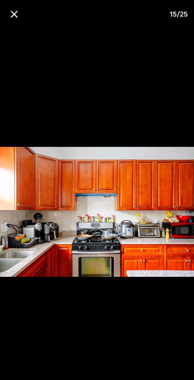 Building Photo - 1728 S 18th St