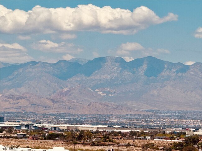 Building Photo - 8255 S Las Vegas Blvd