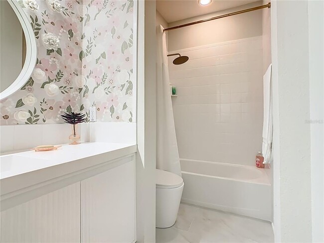 Building Photo - 790 Carmel Ln