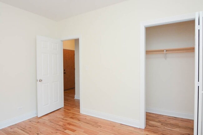 Building Photo - 631 W Cornelia