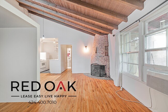 Building Photo - 411 1/2 S Coronado St