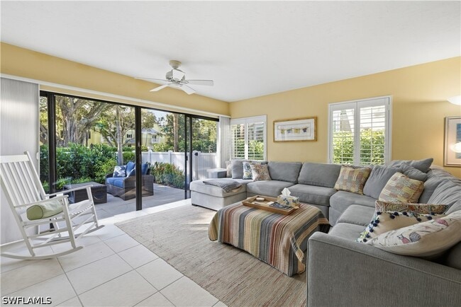 Building Photo - 341 3rd Ave S