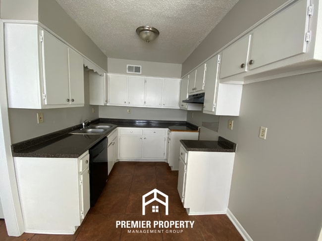 Building Photo - 6345 Martinwood Dr