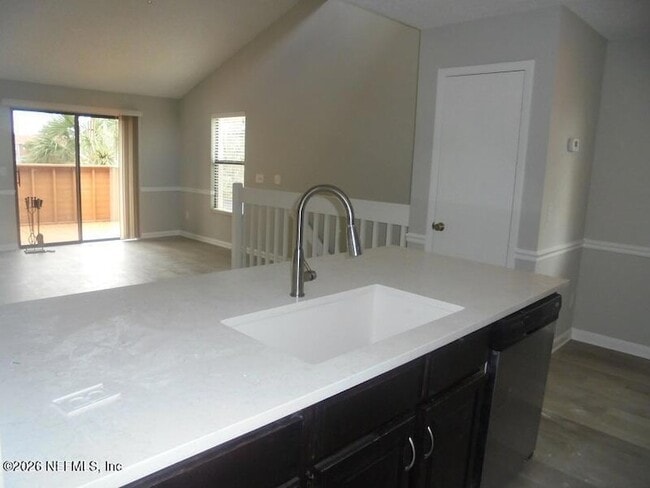 Building Photo - 319 Second St