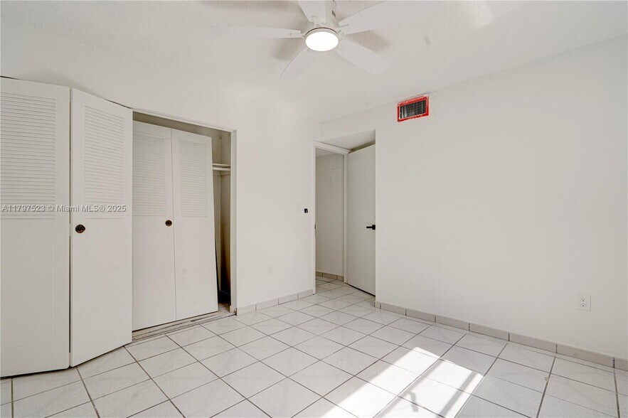 Building Photo - 6095 W 18th Ave