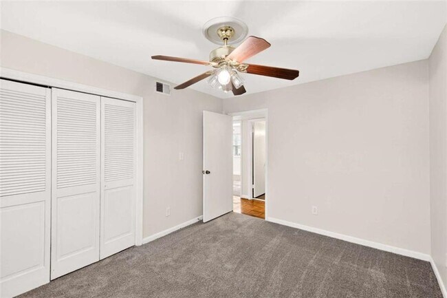 Building Photo - 159 Elysian Way NW