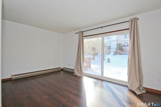 Building Photo - 29 Salmon Run