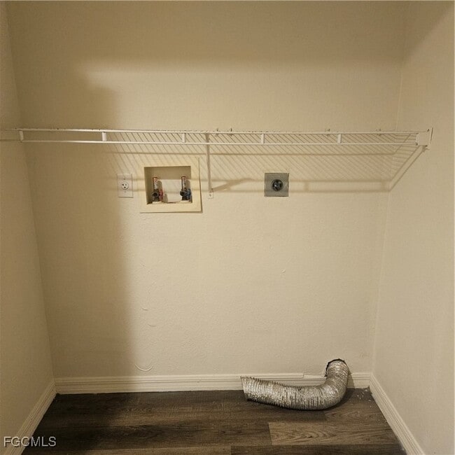 Building Photo - 103 Ivan Ave S