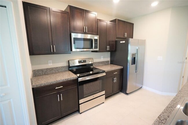 Building Photo - 7212 Spring Snowflake Ave