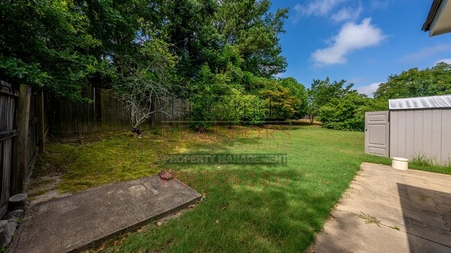 Building Photo - 5702 Stoneridge Dr