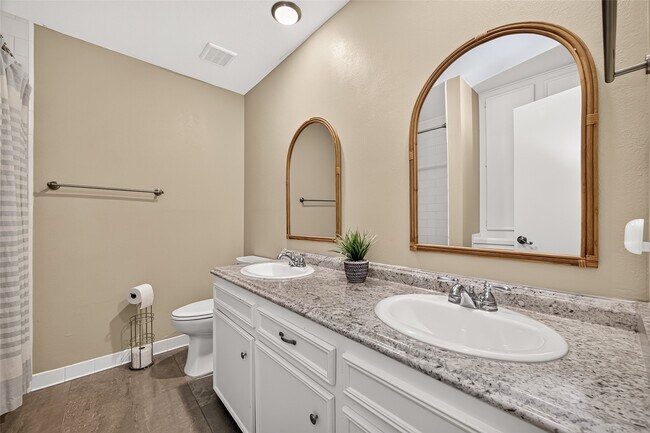 Building Photo - 23011 Fox Hunt Dr