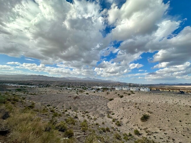 Building Photo - Beautiful 2024 Build 3 Bedroom Home- Move In Special! $800 off 1st Month's Rent. $300 off 2nd and...