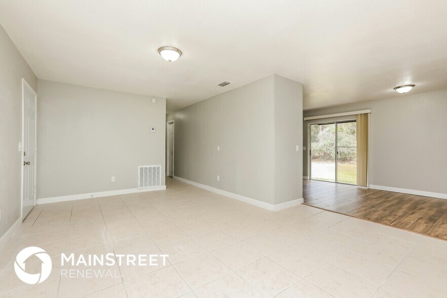 Building Photo - 261 Dogwood Ave