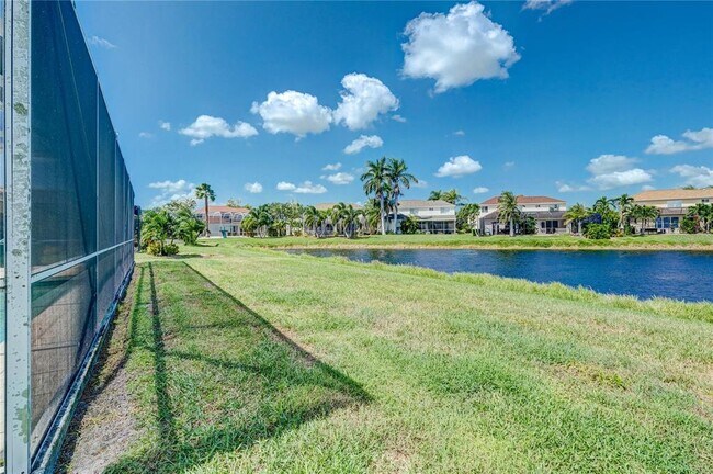 Building Photo - 5621 52nd Ave W