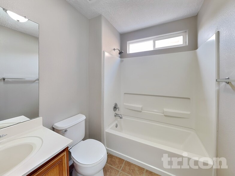 Building Photo - 1295 Carrizo St NW