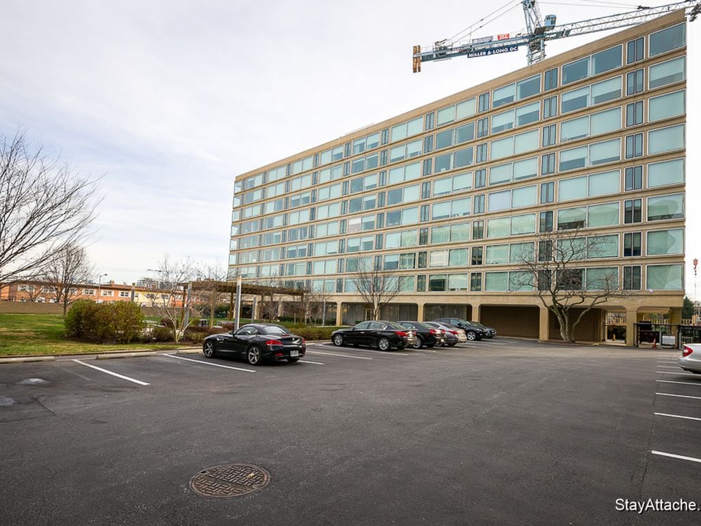 Parking - 1101 3rd St SW